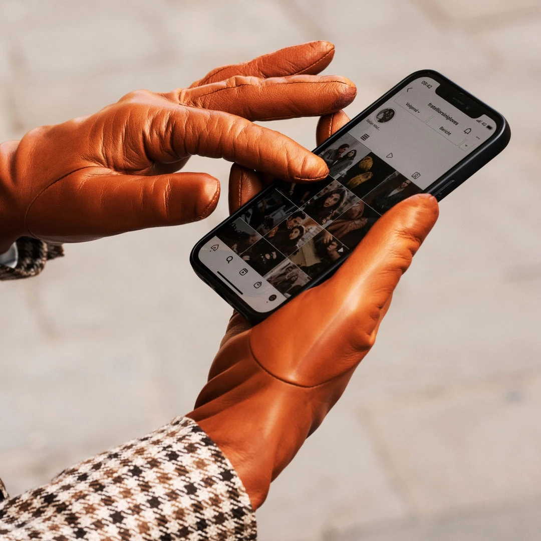 Deals ❤️ Fratelli Orsini Isabella (cognac) - Lambskin Leather Gloves With Cashmere Lining & Touchscreen ✨ 6 Fratelli Orsini Isabella (cognac) - Lambskin Leather Gloves With Cashmere Lining & Touchscreen